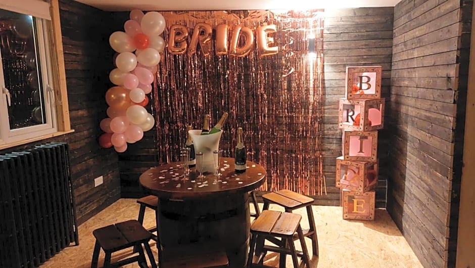 Nesswood Glamping Holiday Pods