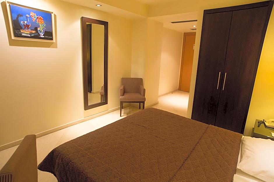 Davitel - Tobacco Hotel