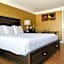 Spinnaker Inn of Naples