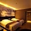 GreenTree Inn Huzhou South Street Chaoyin Bridge Business Hotel