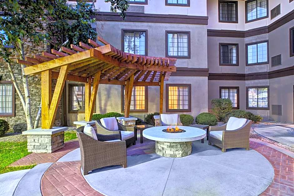 Staybridge Suites Louisville - East By IHG