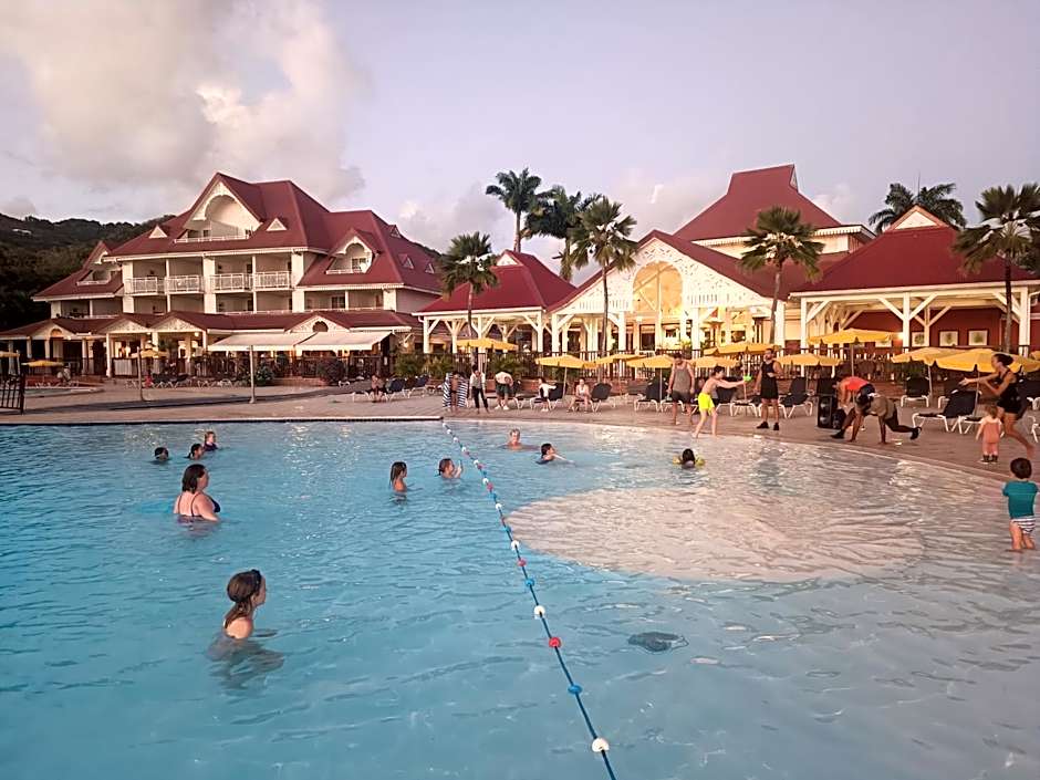 AppartMadinina 27 Sainte Luce 4-6 personnes vue mer