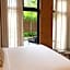 Flamboyan Hotel & Residences
