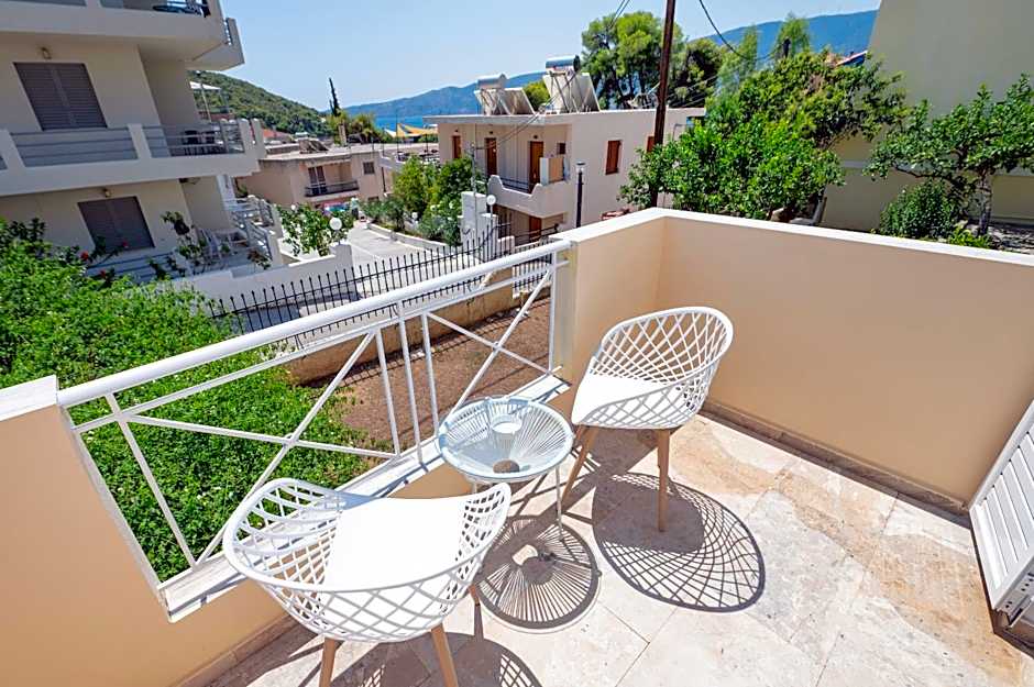 The White Rose Hotel