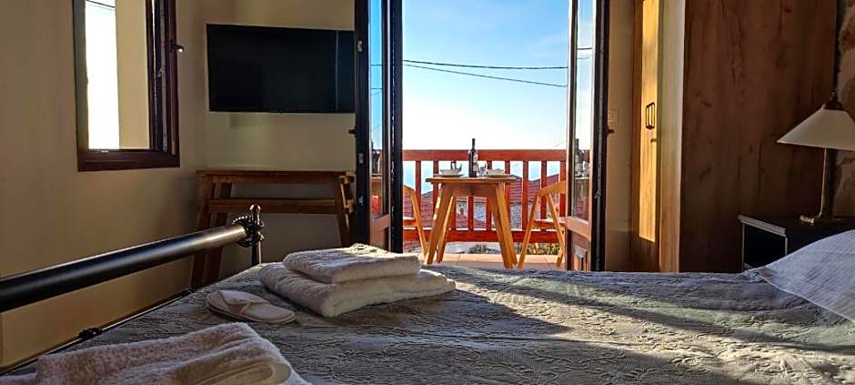 Annousa's House & Studios