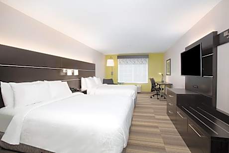 Standard Queen Room with Two Queen Beds - Pet Friendly