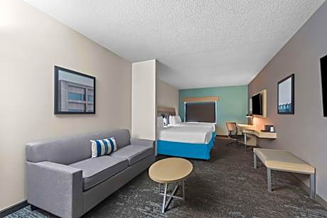 Suite-2 Queen Beds, Non-Smoking, Sofabed, Microwave And Refrigerator, Full Breakfast