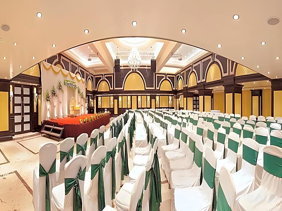 Anandha Inn Convention Centre and Suites