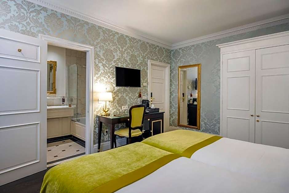 Photo 1 of 2 of Standard 2 Beds