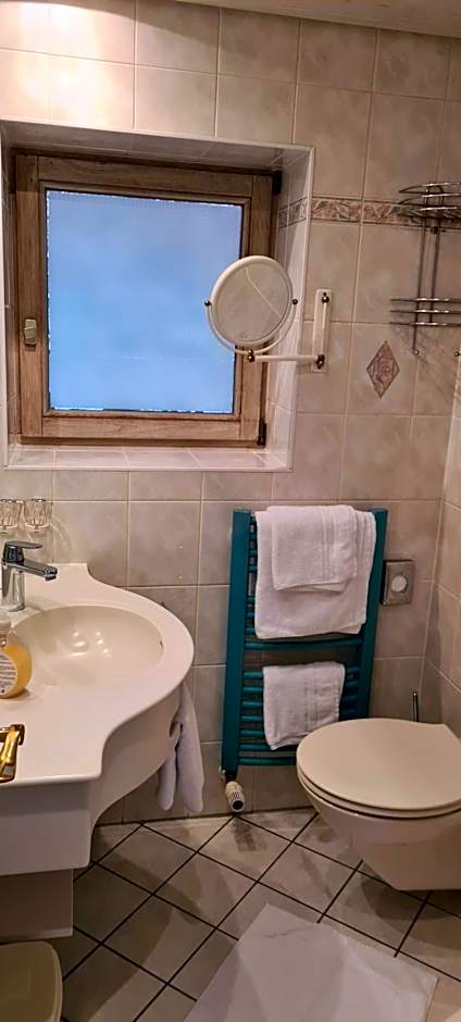 Hotel Garni "Am Ellinger Tor"