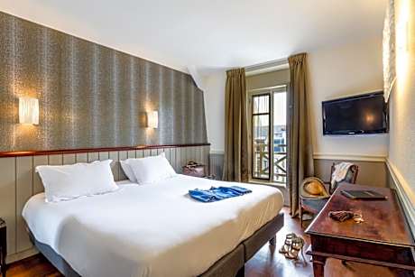 Comfort Double Room with Street View