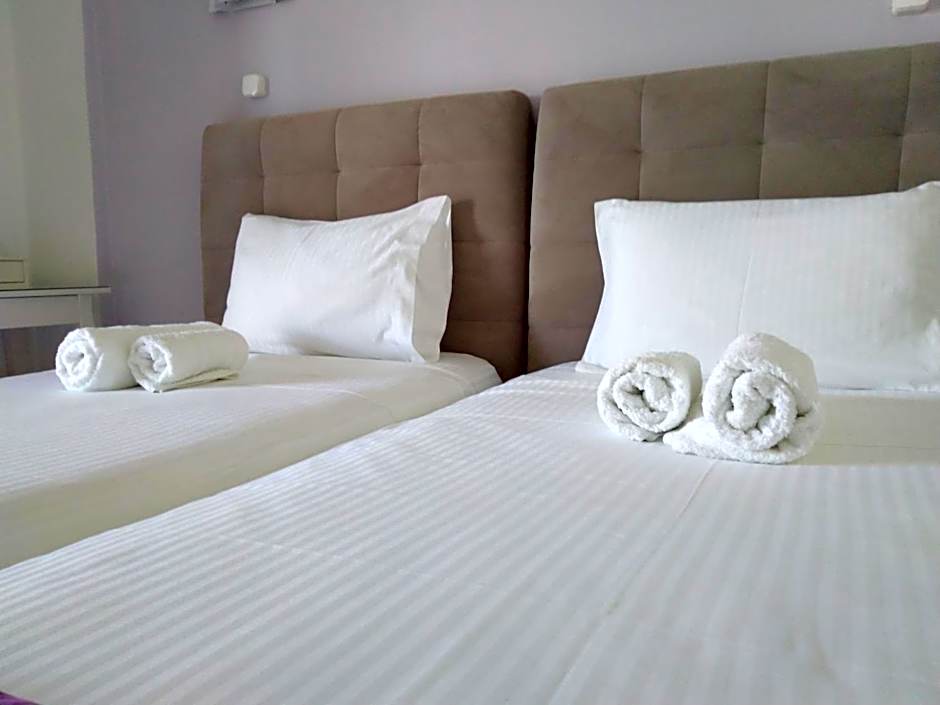 Studios Spiros Parga