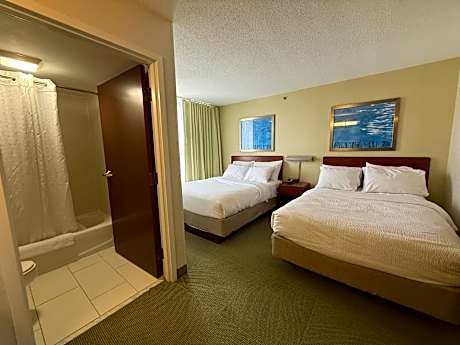 Double Room with Two Double Beds, Sofa Bed and Wet Bar - Non-Smoking