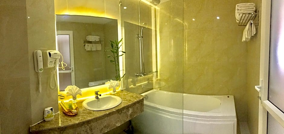 Hoang Yen Hotel 1