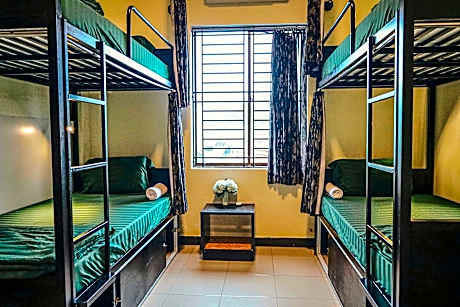 DMZ Hostel