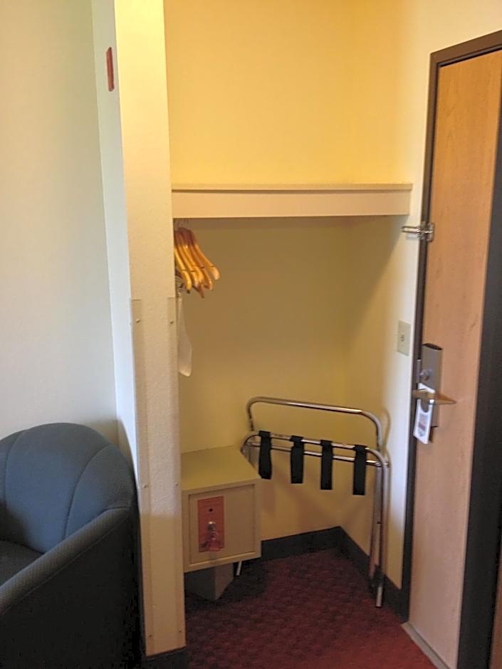 Americas Best Value Inn And Suites Spring Valley