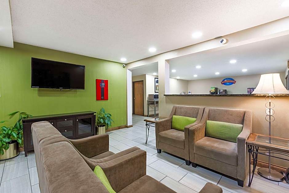 Baymont by Wyndham Louisville South I 65