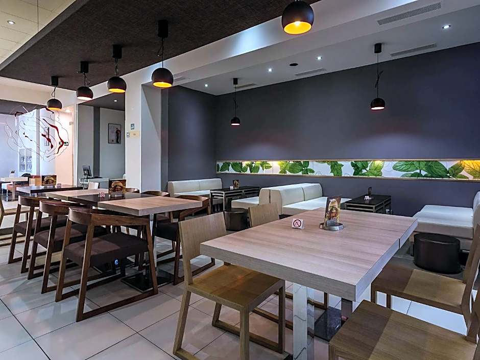 Ibis Tlemcen