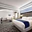 Days Inn & Suites by Wyndham Houston Hobby Airport