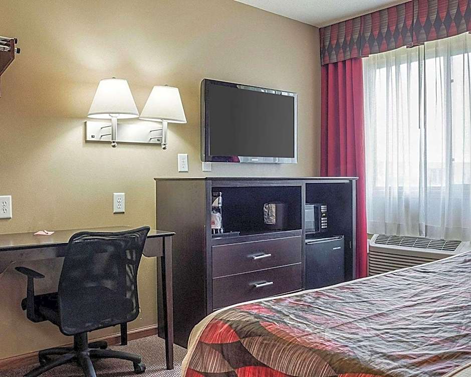 Econo Lodge Jamestown