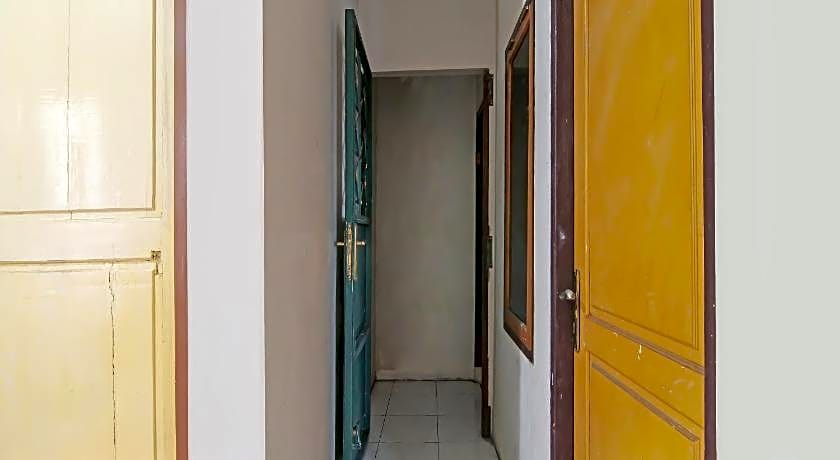 Hotel O Flamboyan 25 Homestay Syariah
