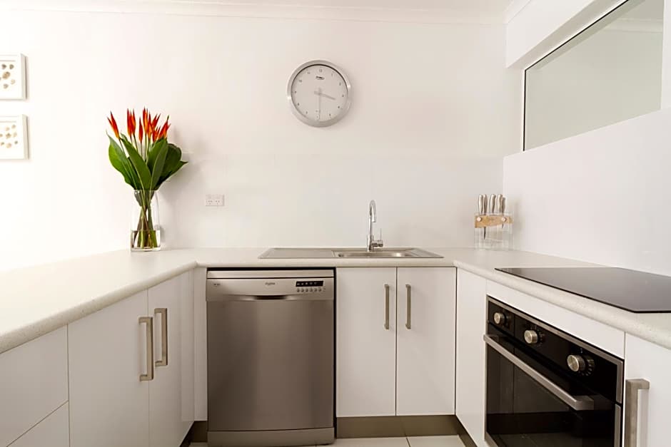 The White House Port Douglas