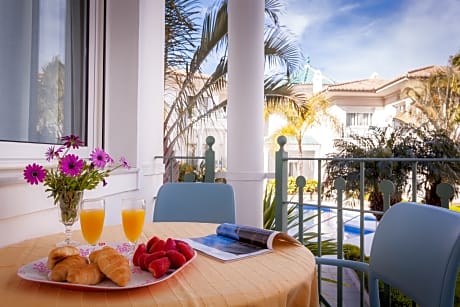 Villa Three Bedrooms With Private Pool