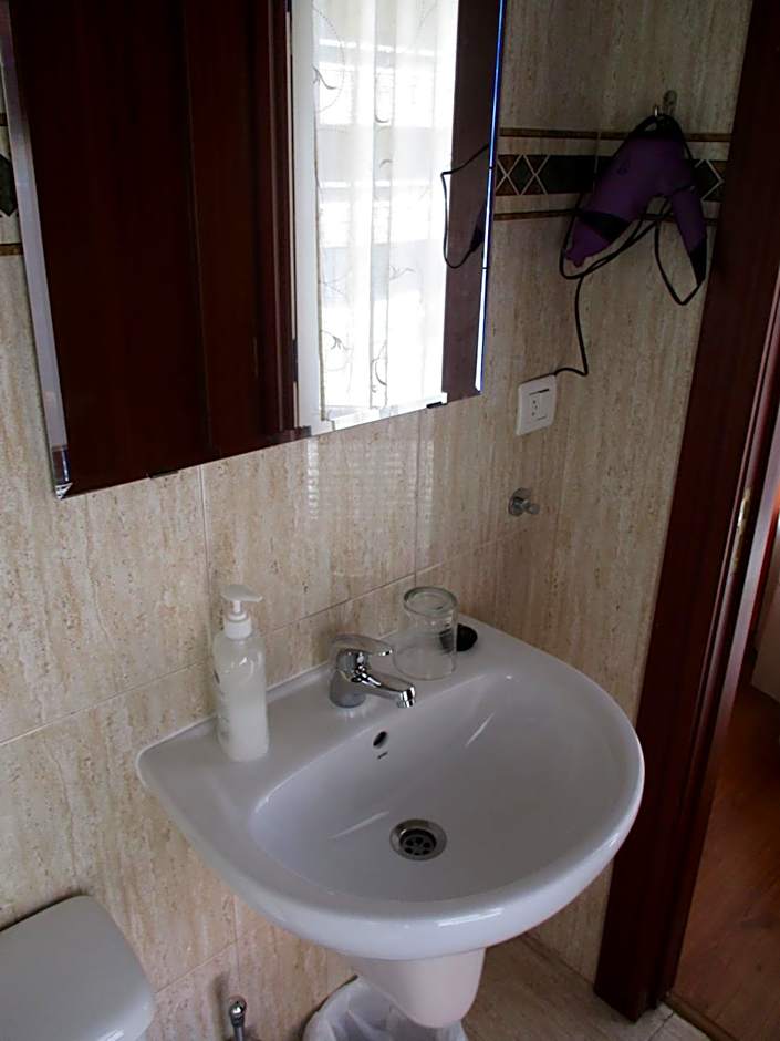 Photo 1 of 27 of Hostal Becares