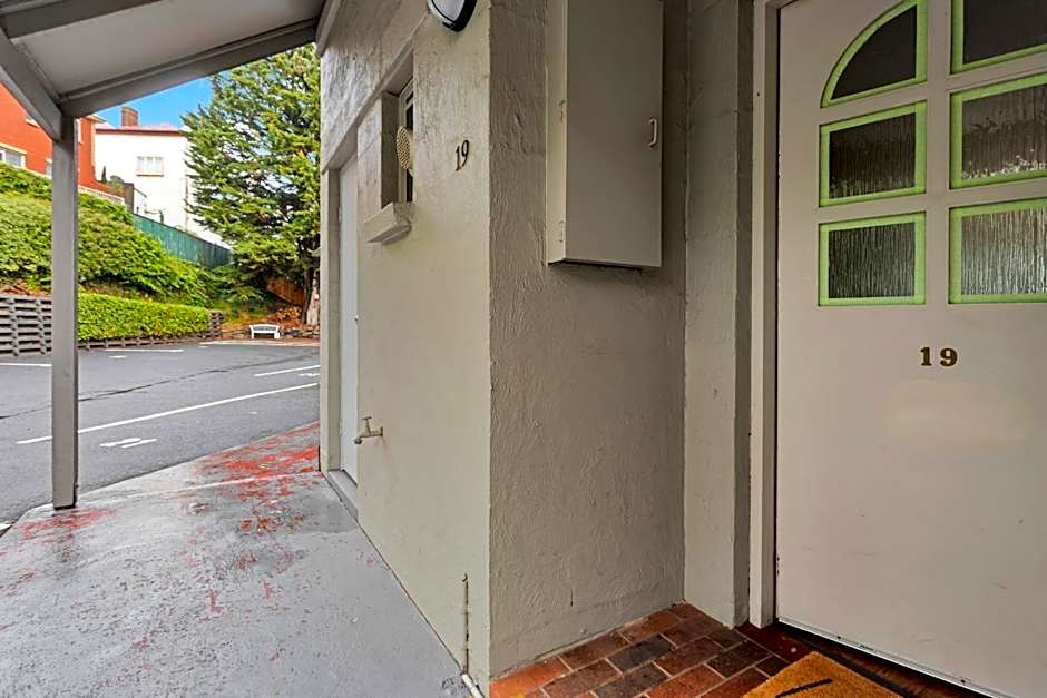 Elphin Motel & Serviced Apartments