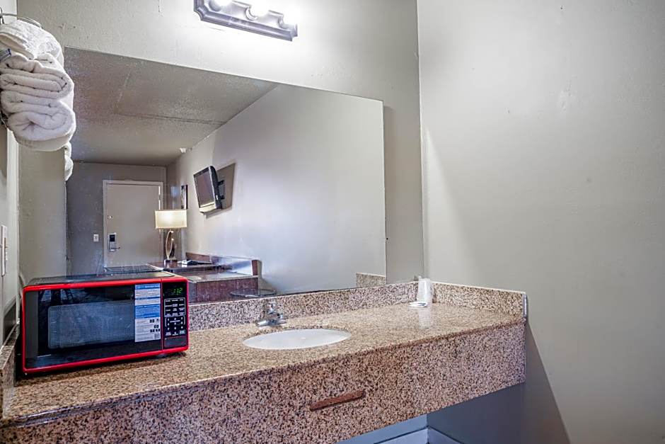 Southern Inn By OYO Walterboro I-95