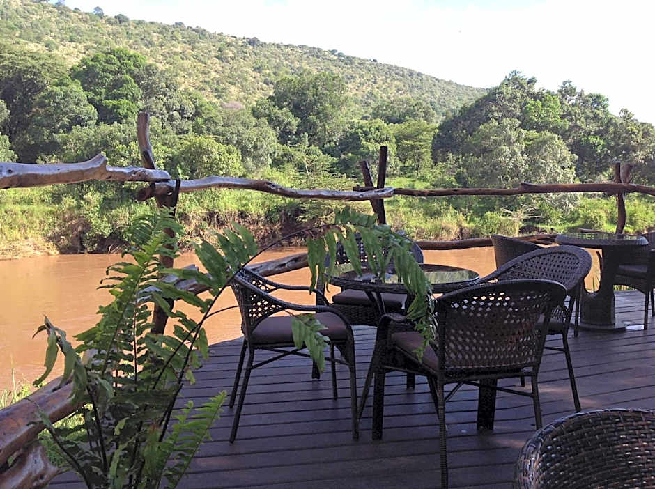 Exploreans Mara River Camp
