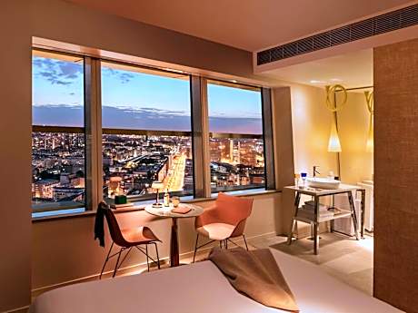 Junior King Suite with Panoramic City and Eiffel Tower View