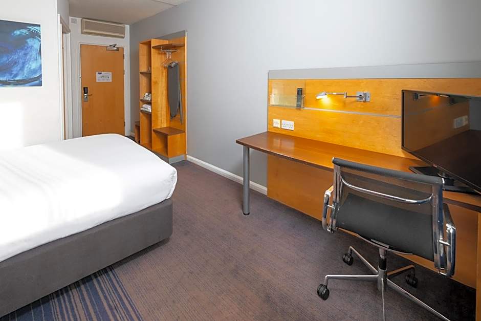Holiday Inn Express Stevenage By IHG
