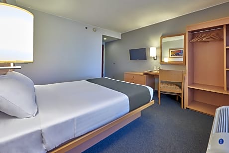 ONE QUEEN BED