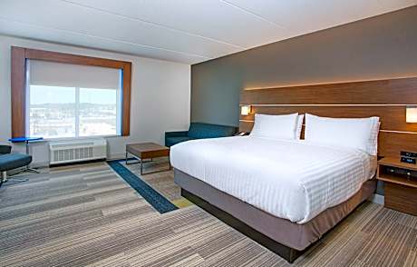 1 Bedroom Suite Communications Accessible