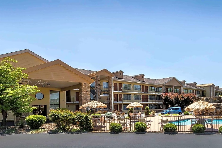 Quality Inn & Suites Sevierville - Pigeon Forge