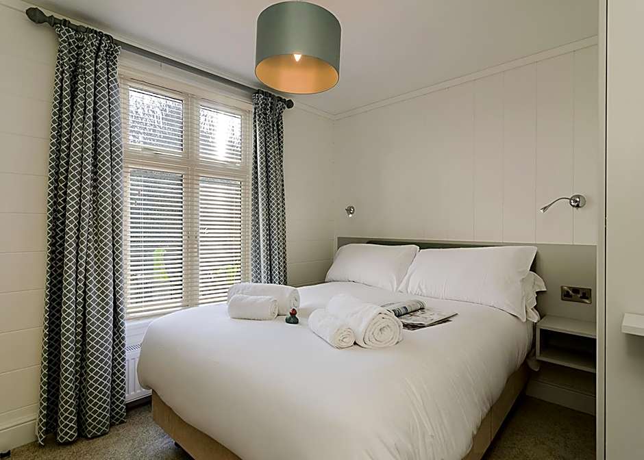 Canterbury Reach Lodge Retreat