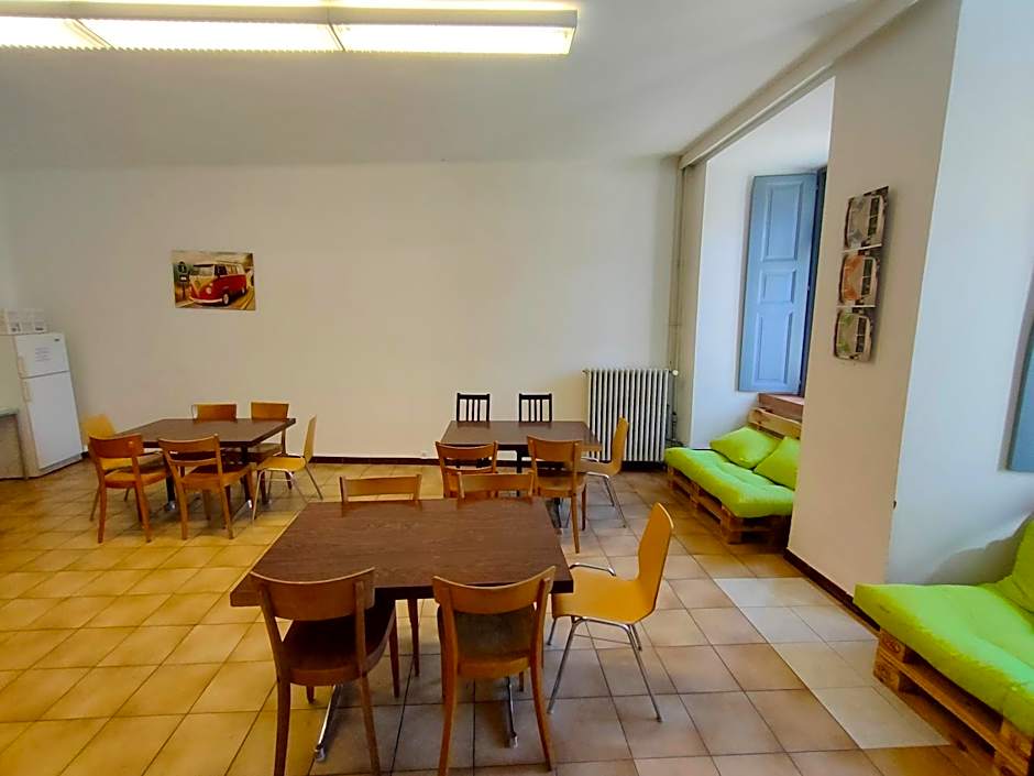 Ostello Montebello - Bellinzona Youth Hostel