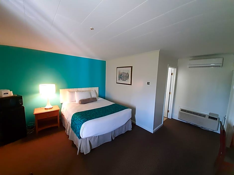 Howard Johnson by Wyndham Woodstock NB