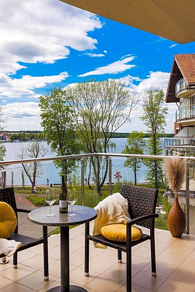 Willa Port Apartament Premium z widokiem na jezioro