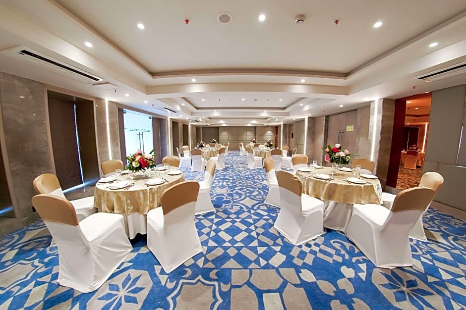 Golden Tulip Lucknow