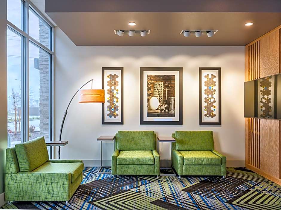 Holiday Inn Express & Suites Salem North-Keizer By IHG