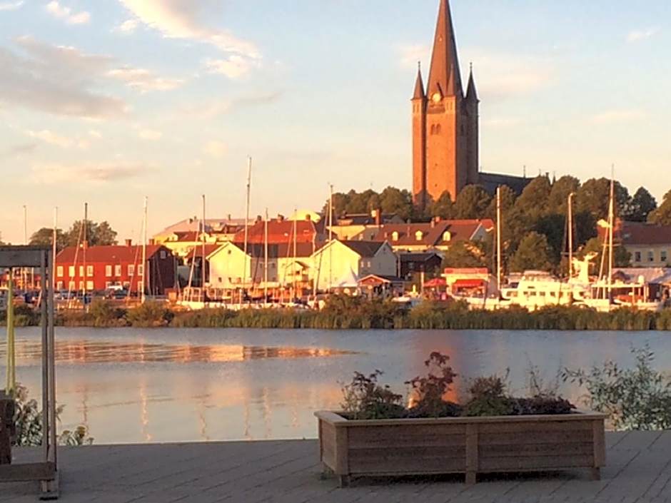 Vänerport Lakefront Hotell