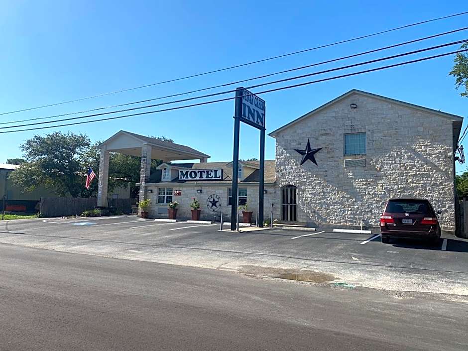 Cedar Creek Inn