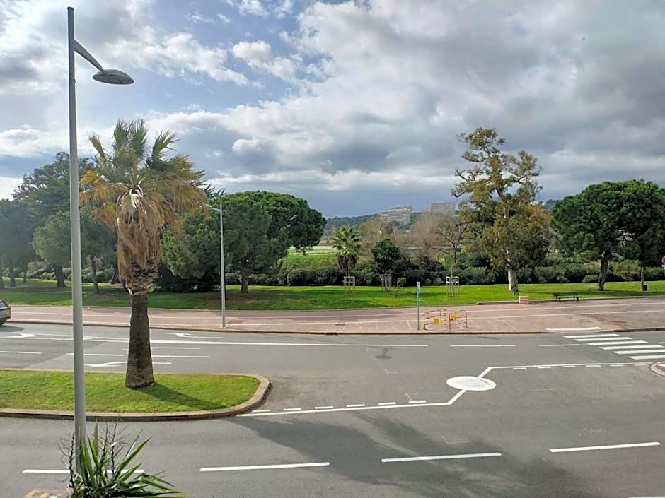 Citotel Tiercé Beach Hotel