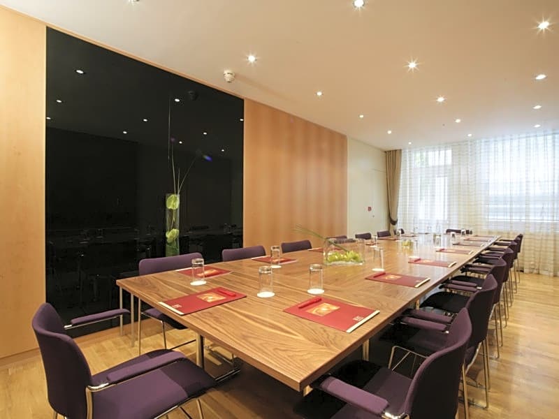 Miiro Templeton Garden