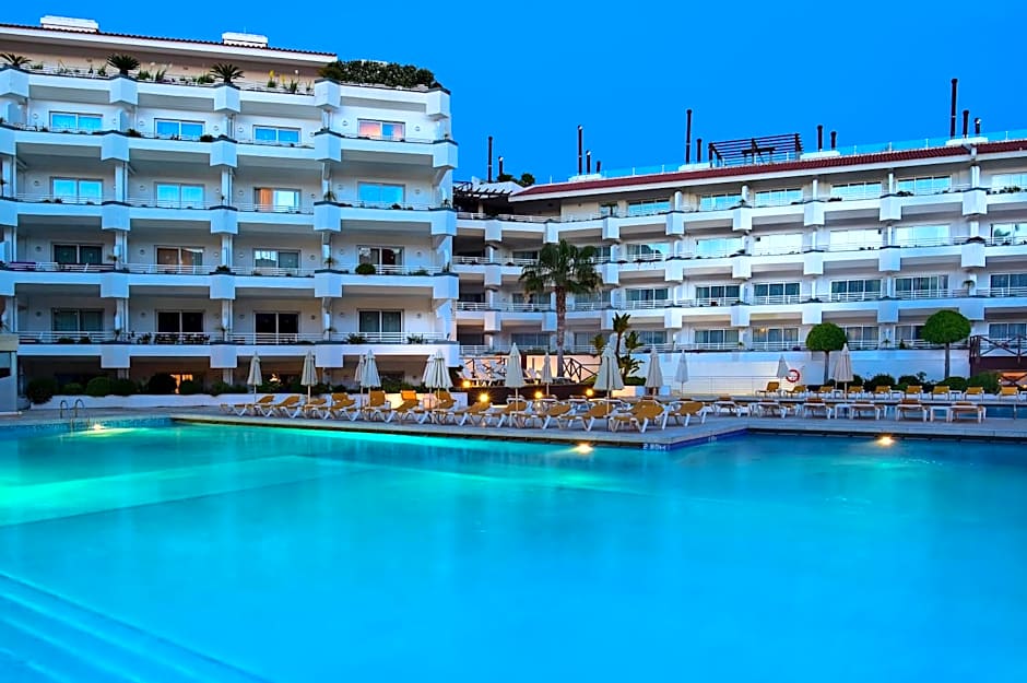 Aqualuz Lagos by The Editory