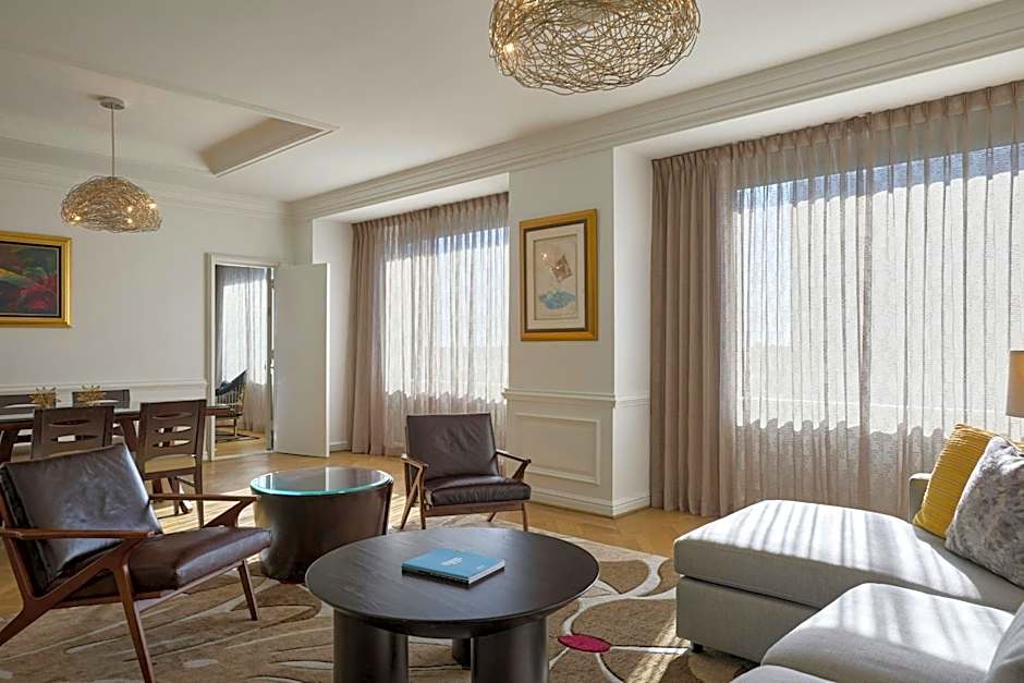 The Henry, Autograph Collection by Marriott