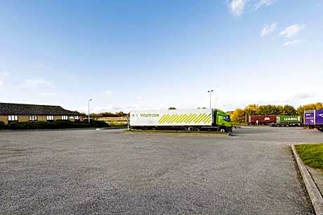 Days Inn by Wyndham Sutton Scotney North