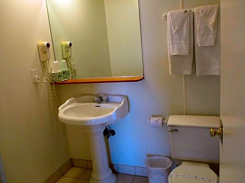 Lax Suites – Inglewood, CA